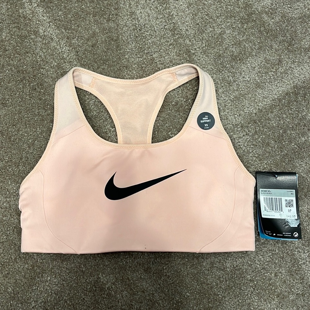Brand new Nike sports bra - Picture 1 of 4